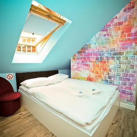 World - Old Town Hostel *