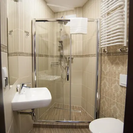 World - Old Town Hostel *