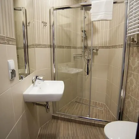 Hostel World - Old Town *