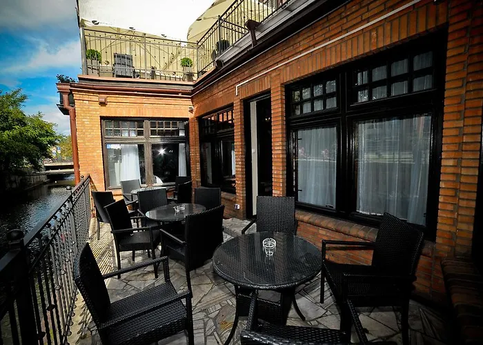 World - Old Town Hostel